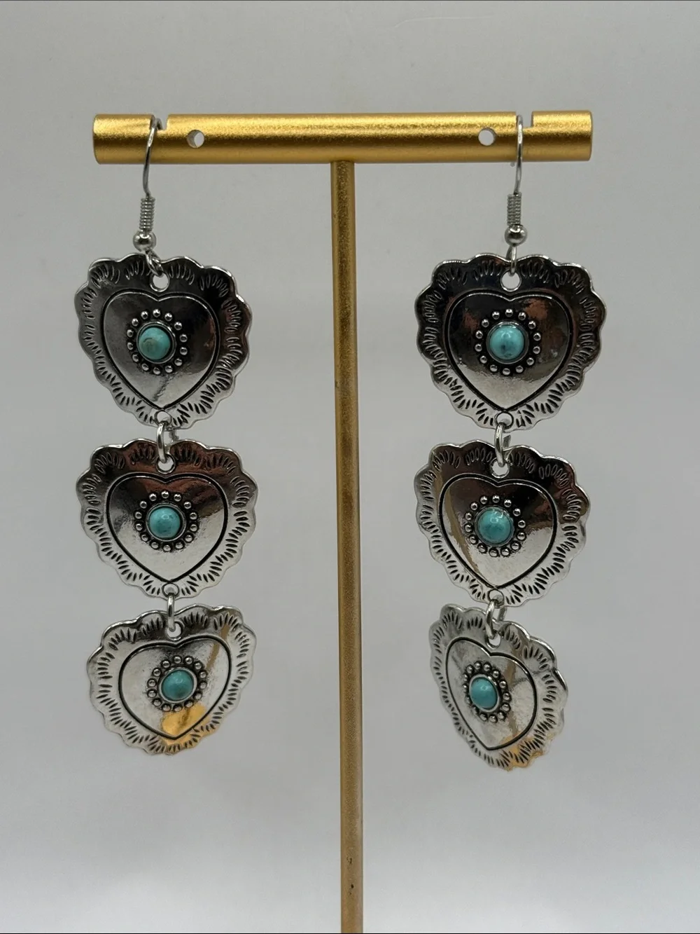 Vintage Southwestern Silver Tone Turquoise Blue Heart Dangle Drop Earrings